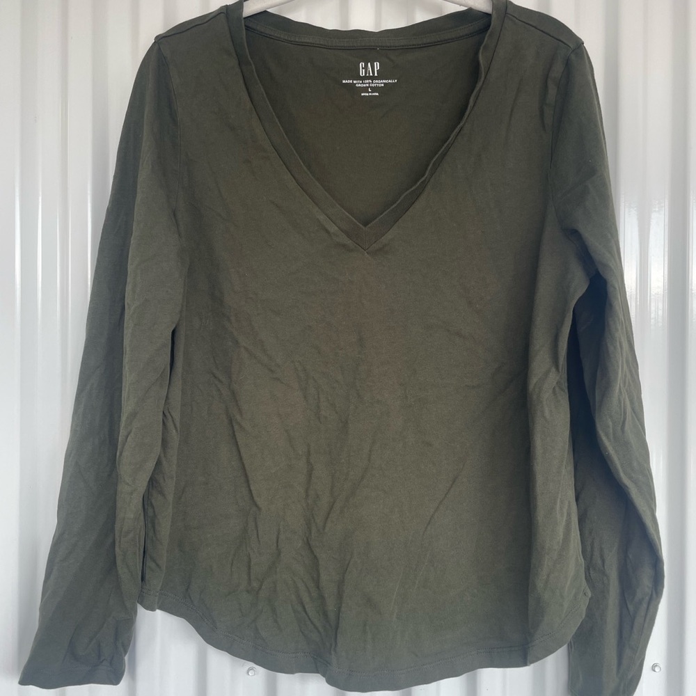 GAP Women's Deep Green V-Neck Longsleeve